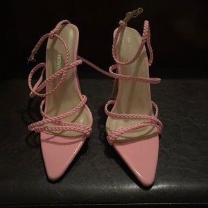 strappy, pointy toe heel